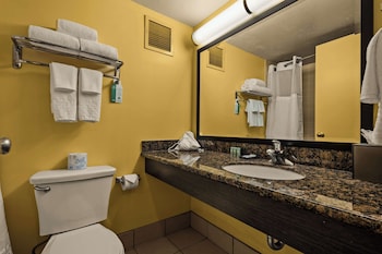 Standard Room, 2 Double Beds, Refrigerator & Microwave, City View