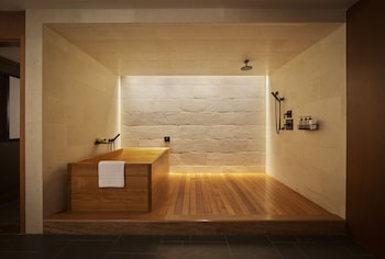Penthouse, 1 King Bed, Oceanfront (Suite, Prime)