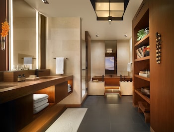 Suite, Oceanfront (Ohana, Prime)