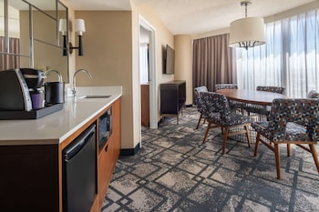 Suite, 2 Queen Beds, Corner
