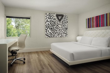 Suite, Multiple Beds, Non Smoking