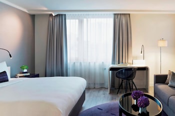 Junior Suite, 1 King Bed