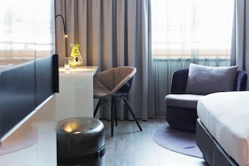Classic Room, 1 King Bed