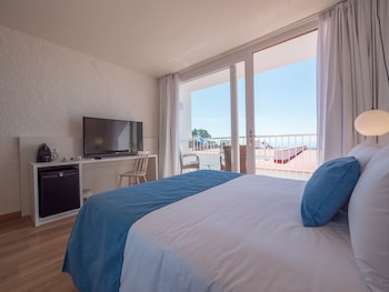Premium Double Room, Balcony, Partial Sea View
