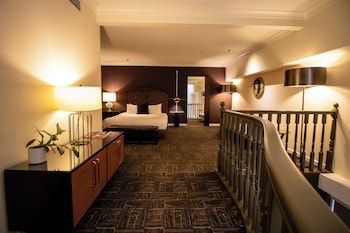 Suite (Imperial)