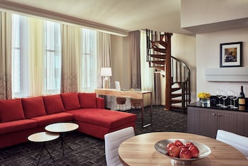 Luxury Suite