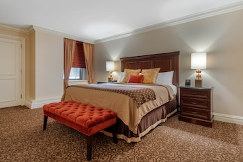 Premier Room, 1 King Bed