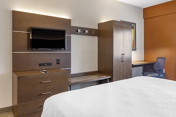 Standard Room, 1 King Bed