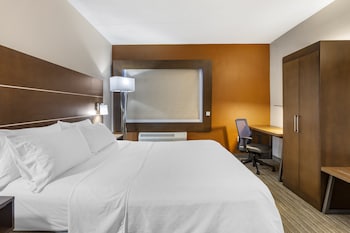 Standard Room, 1 King Bed, Roll-in Shower (Communications)