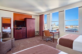 Room, 2 Double Beds (Alamo View)