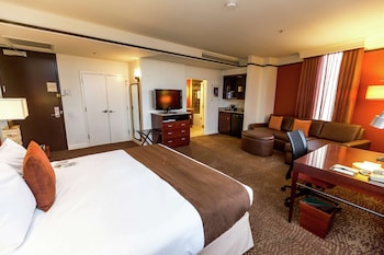 Room, 1 King Bed (Garden Tub, Alamo View)