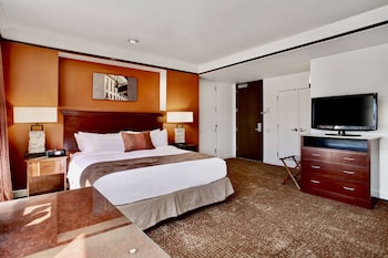Room, 1 King Bed (Garden Tub, Alamo View)