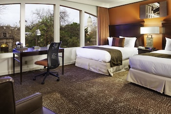 Room, 2 Double Beds (Alamo View)