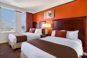 Room, 2 Double Beds, Accessible (Mobility & Hearing, Roll-in Shower)