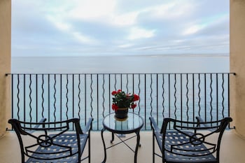 Room, 1 King Bed, Balcony, Oceanfront