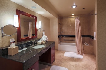 Room, 1 King Bed, Balcony (Cannery Row)