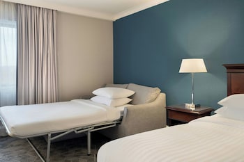 Deluxe Room, 1 King Bed with Sofa bed