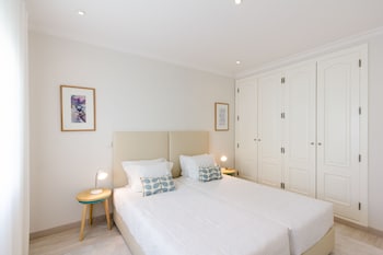 Superior Apartment, 3 Bedrooms, Private Pool
