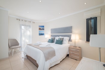 Deluxe Townhome, 3 Bedrooms