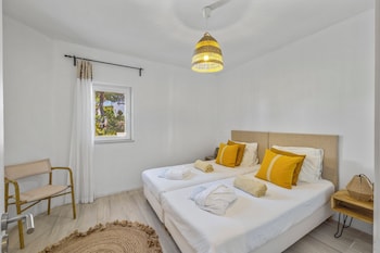 Deluxe Townhome, 3 Bedrooms