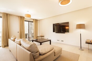 Deluxe Apartment, 3 Bedrooms, Private Pool