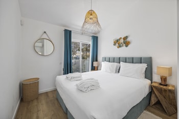 Deluxe Townhome, 3 Bedrooms, Private Pool