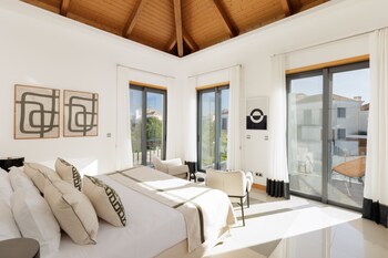 Deluxe Townhome, 3 Bedrooms, Private Pool