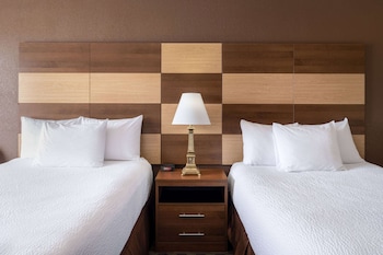 Room, 2 Double Beds, Accessible, Non Smoking (Mobility, Bathtub w/Grab Bars)