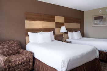 Room, 2 Double Beds, Accessible, Non Smoking (Mobility, Bathtub w/Grab Bars)