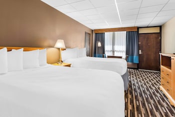 Suite, Multiple Beds, Refrigerator & Microwave, Ground Floor