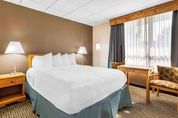 Suite, 2 Queen Beds, Non Smoking, Refrigerator (2nd Floor)