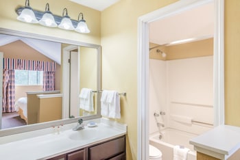 Suite, Multiple Beds, Non Smoking (Two-Bedroom, Loft)