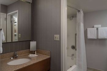 Room, 2 Queen Beds, Accessible (Hearing)
