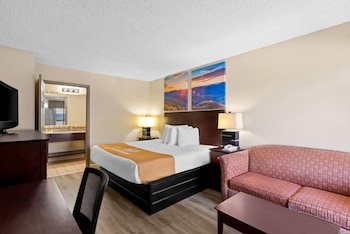 Room, 1 King Bed, Accessible, Non Smoking (Mobility/Hearing)