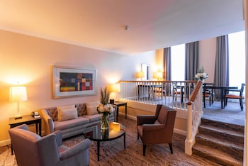 Suite, 1 King Bed (Duplex)