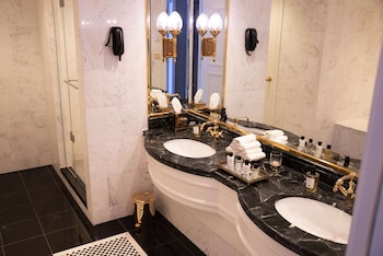 Executive Suite, 1 King Bed