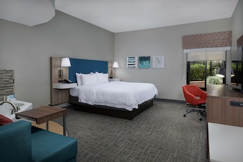 Room, 1 King Bed, Non Smoking, Balcony (Jetted Tub)
