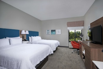 Room, 2 Queen Beds, Balcony (Wet bar)