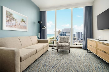 Suite, 1 Bedroom, Partial Ocean View