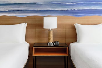 Room, 2 Queen Beds, Hearing Accessible, Harbor View