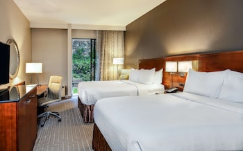 Deluxe Room, 2 Double Beds