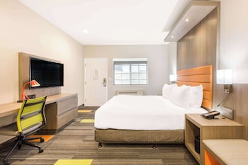 Standard Room, 1 King Bed, Non Smoking