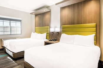 Standard Room, 2 Queen Beds, Non Smoking