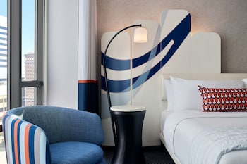 Deluxe Room, 1 King Bed (Mobility Accessible, Roll-In Shower)