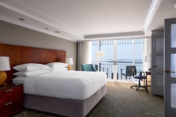Room, 1 King Bed, Balcony, Tower