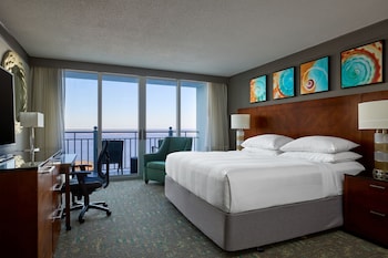 Room, 1 King Bed, Balcony, Tower