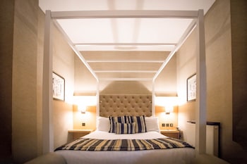 Executive Suite (Castle)
