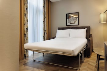 Deluxe Room, 1 King Bed