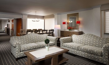 Suite, 1 King Bed