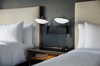 Room, 2 Queen Beds (Mobility Accessible, Tub)